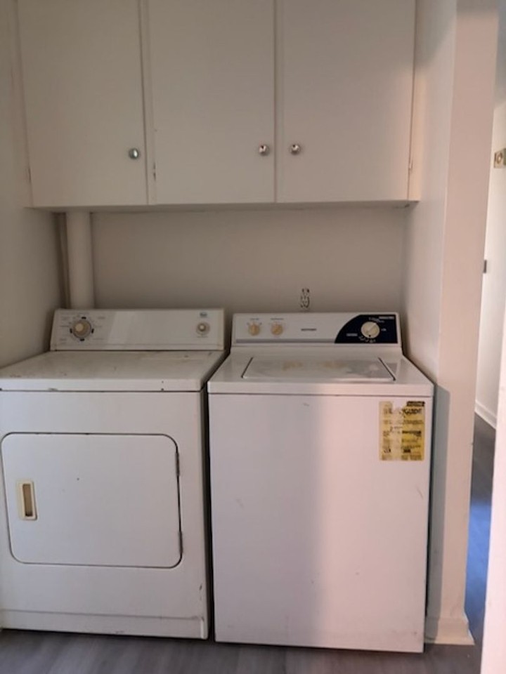 5408 Keele St - Photo 6 of 14