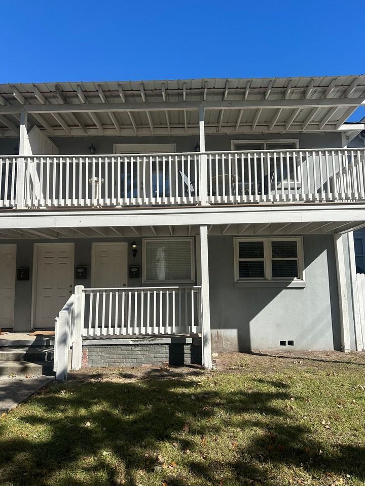 414 East Park Avenue Lane #C - Photo 2 of 26