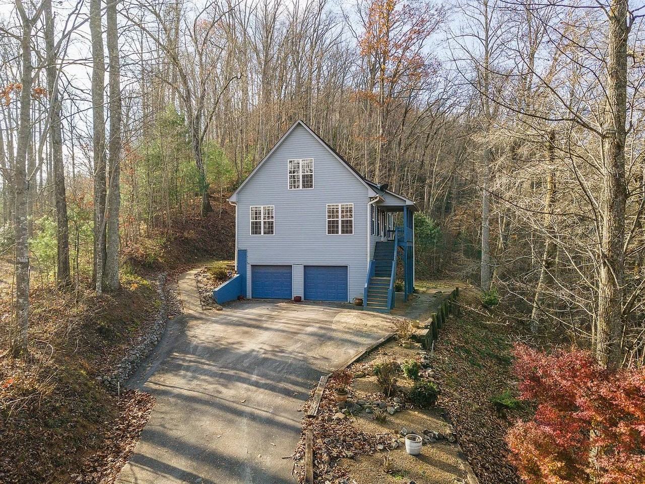 781 Parker Farm Rd - Photo 2 of 21