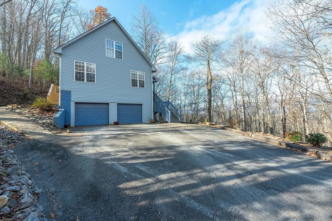 781 Parker Farm Rd - Photo 3 of 21