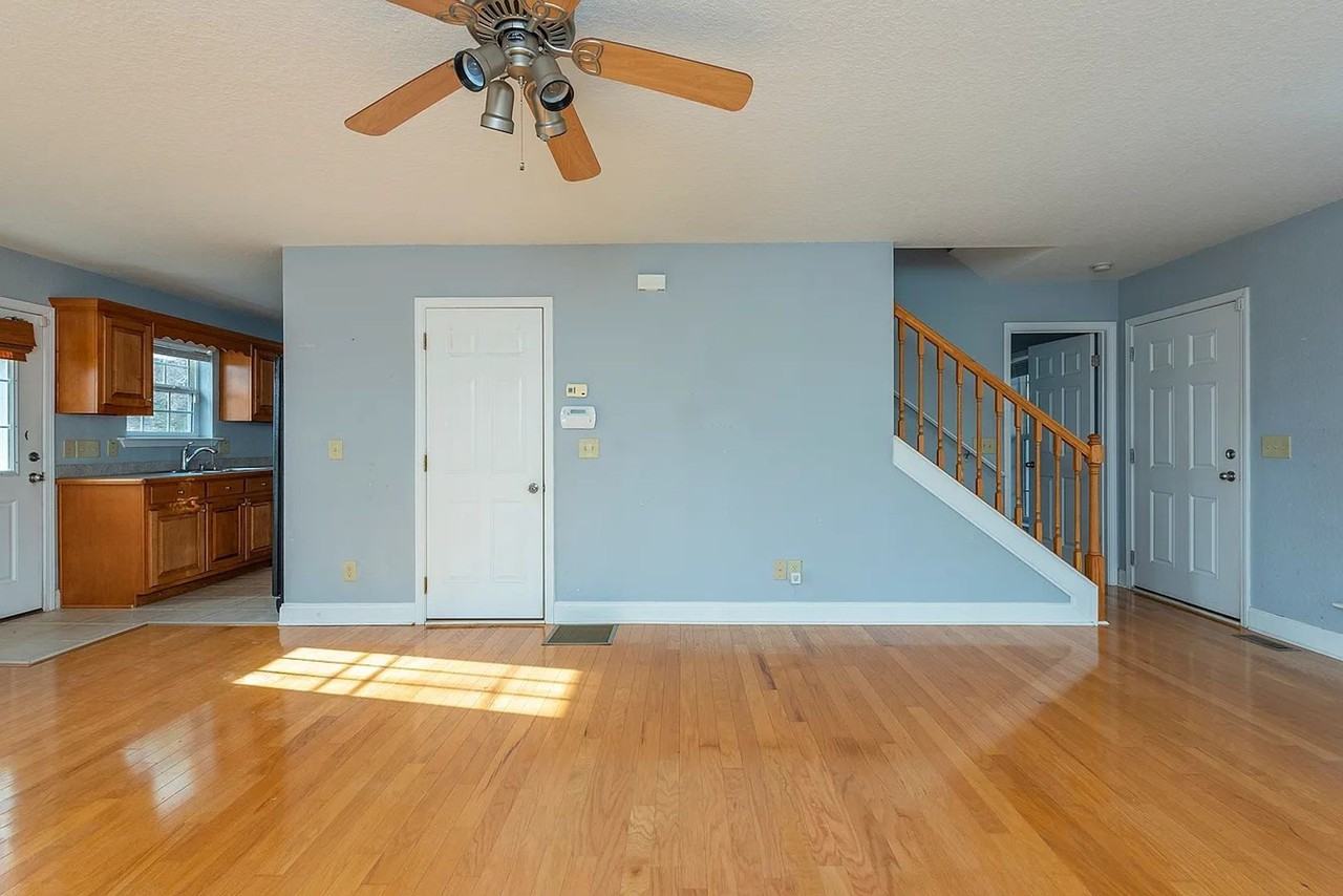 781 Parker Farm Rd - Photo 6 of 21