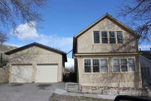 featured image of 422 N 3rd St