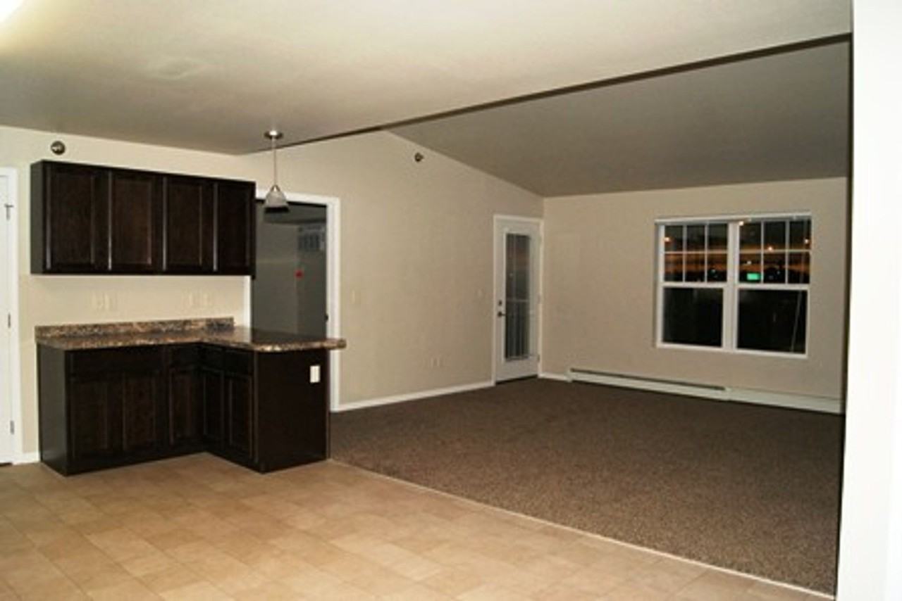 Burlington Apartments - Photo 7 of 22