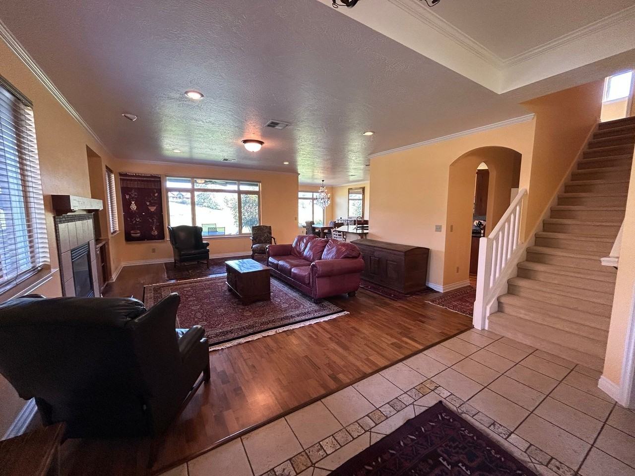 1070 Anglers Bend Way - Photo 4 of 31