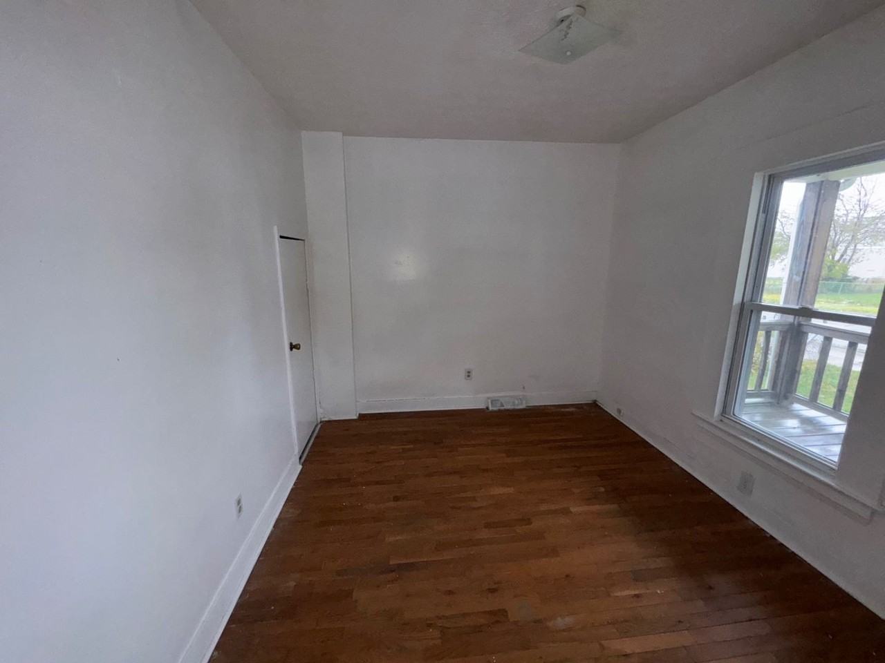 118 E 32nd St - Photo 2 of 20