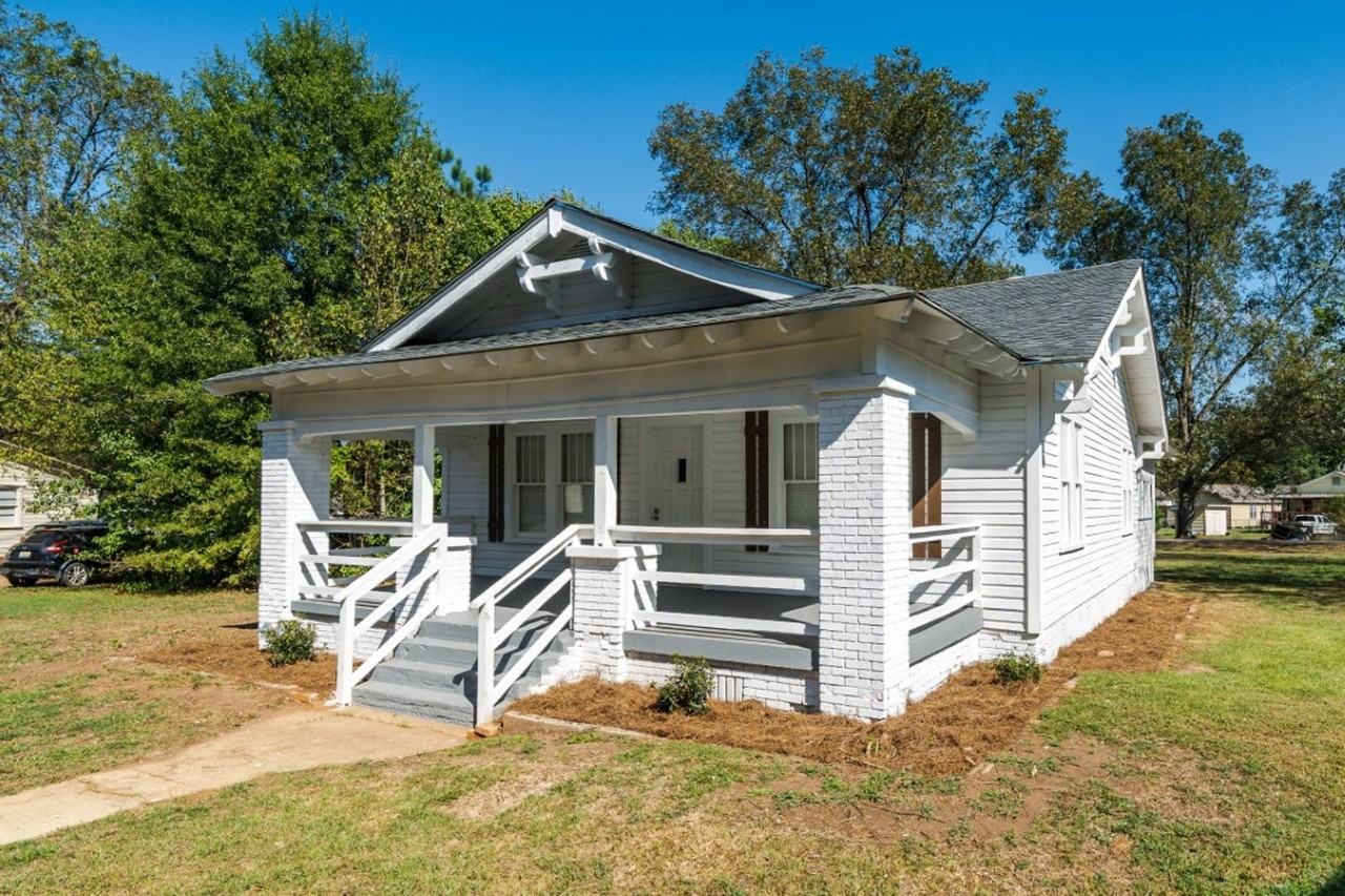 419 Gladys St - Photo 2 of 22