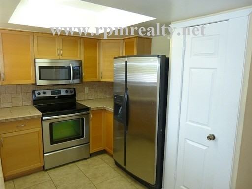 110 N Deerwood Ave - Photo 3 of 14