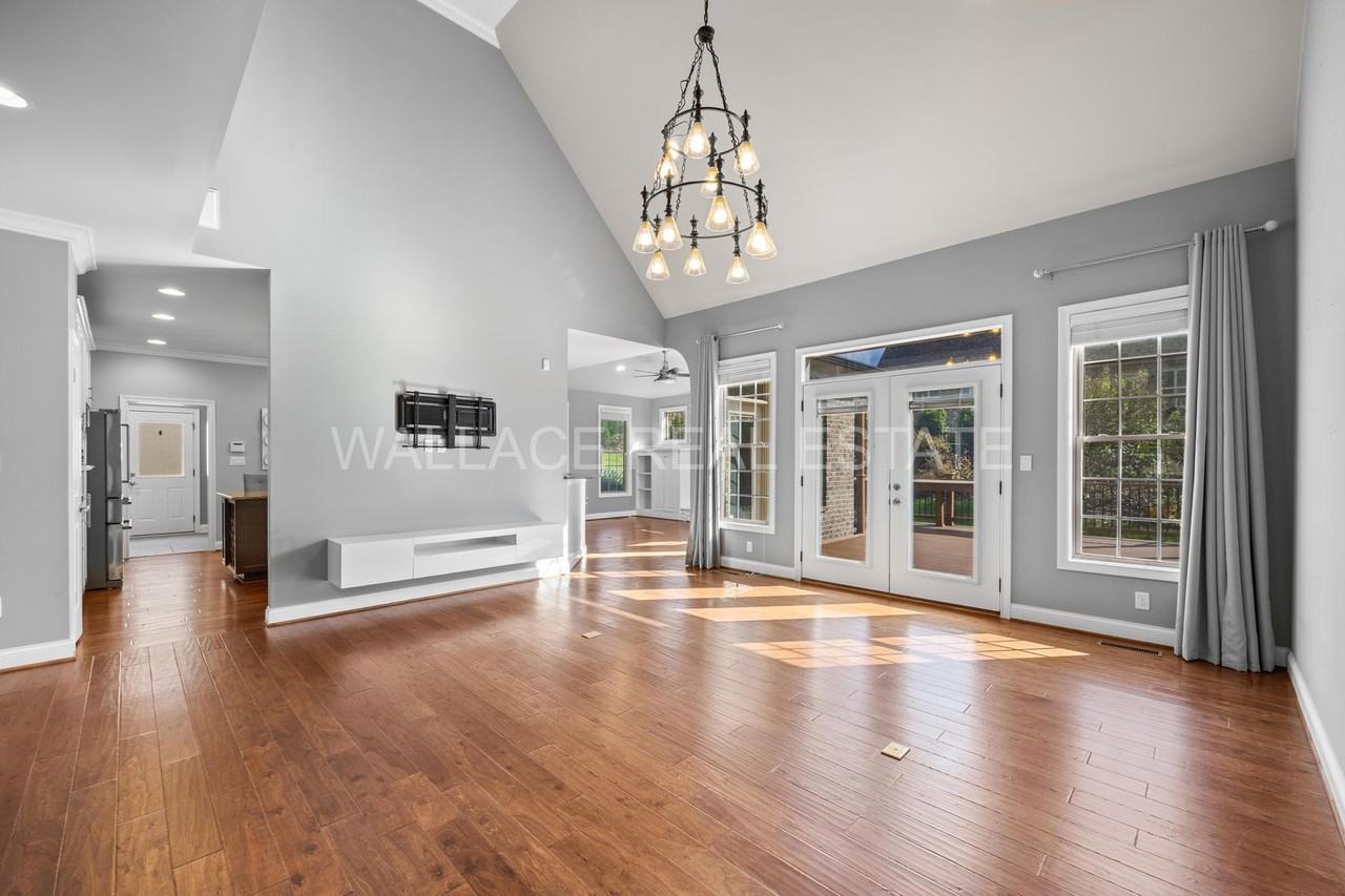 2504 Bridge Valley Lane - Photo 4 of 29