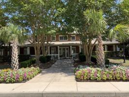 featured image of 1600 Long Grove Dr