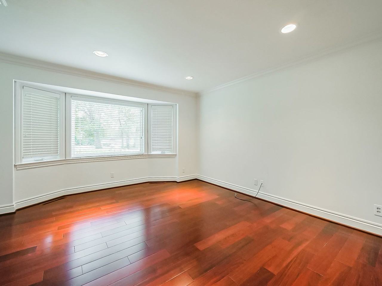 1656 Keller Lane - Photo 4 of 50