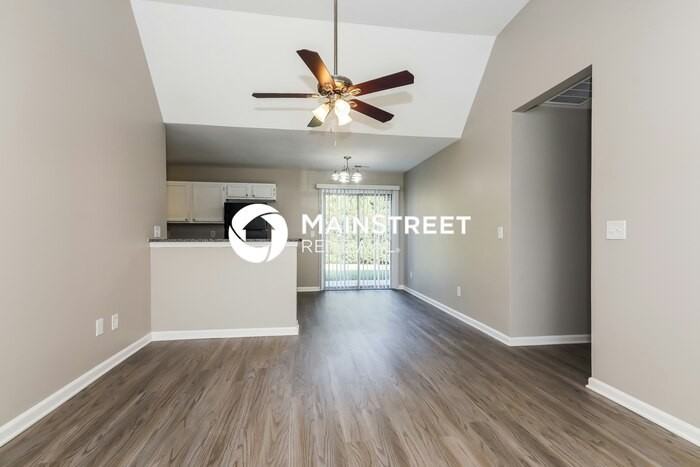 3604 Cedarbark Dr - Photo 4 of 17