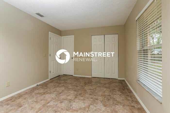 441 S Sparkman Ave - Photo 7 of 16