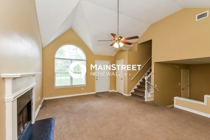 388 Montgomery Place - Photo 6 of 17