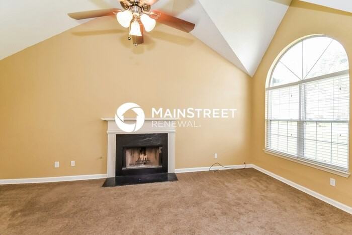 388 Montgomery Place - Photo 7 of 17