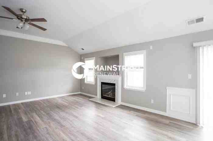 15387 Leslie Brook Rd - Photo 4 of 15