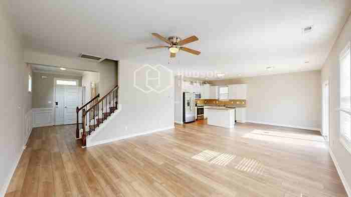 408 Hardaway Point - Photo 6 of 35