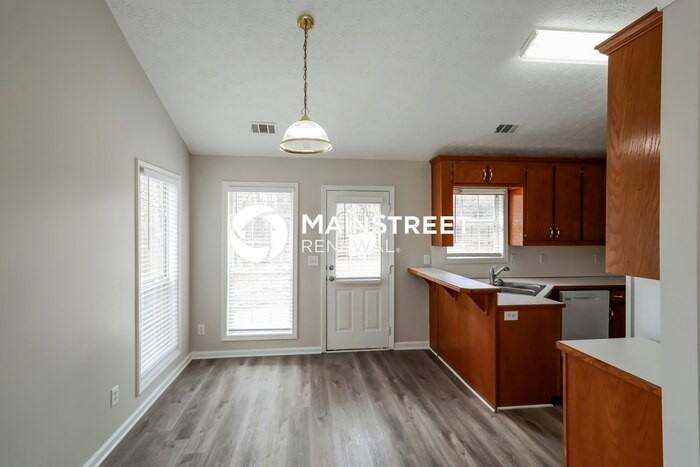 5107 Scenic View Road - Photo 4 of 16