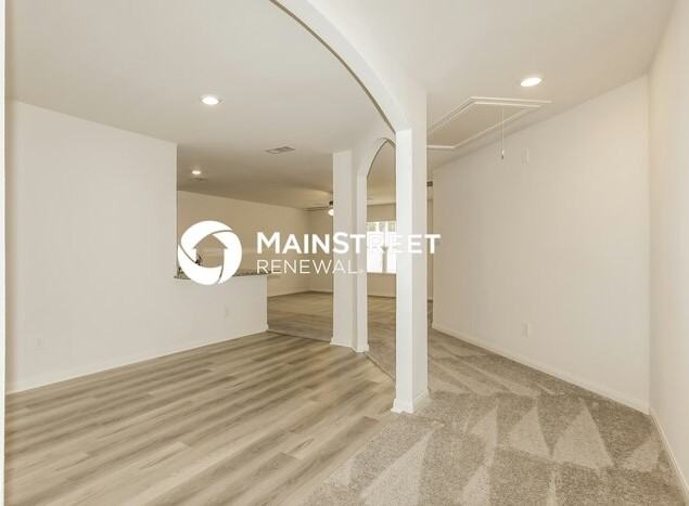 26861 Steinbeck Dr - Photo 5 of 16