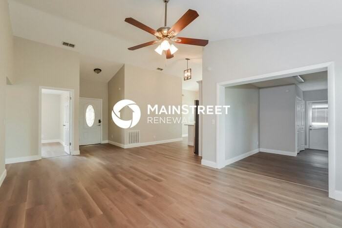 304 Sir Lawrence Drive - Photo 2 of 16