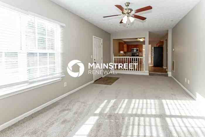 290 Pleasant Hills Dr - Photo 2 of 17