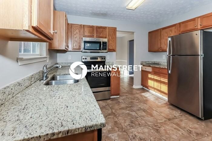 290 Pleasant Hills Dr - Photo 4 of 17