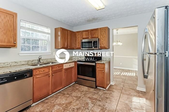 290 Pleasant Hills Dr - Photo 5 of 17