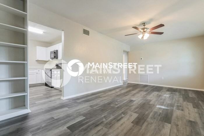 250 N Shade Ave - Photo 4 of 31
