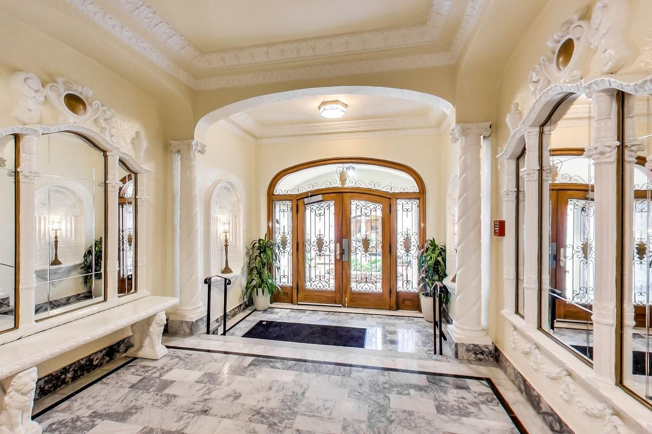 1320-1380 Lombard - Photo 3 of 17