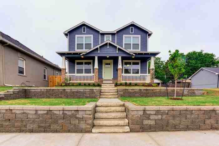 1106 North Main Street