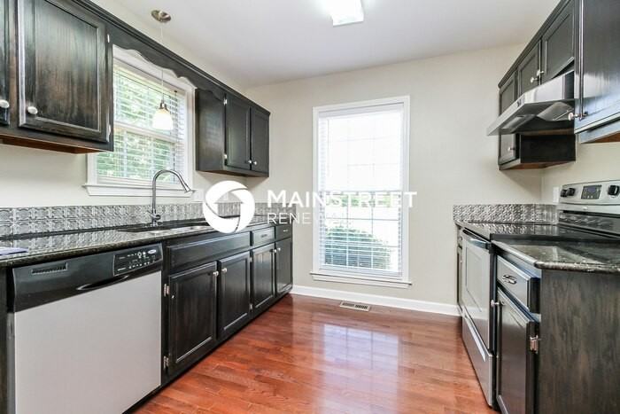 2921 Stapleton Drive - Photo 5 of 17