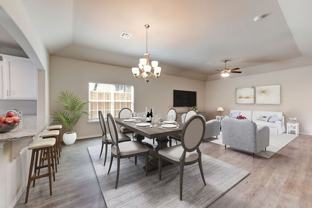 7732 S Chestnut Ave - Photo 1 of 1