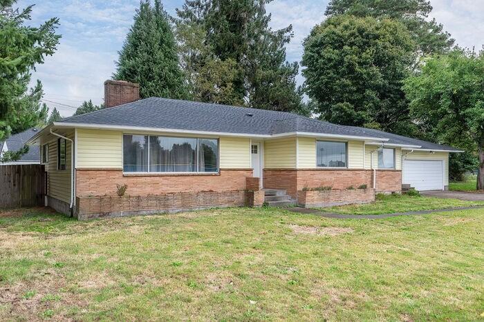 2030 Ocean Beach Pl - Photo 2 of 37