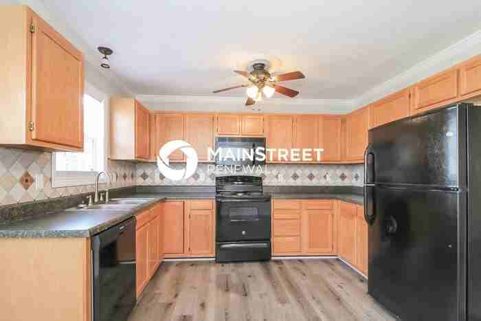 226 Creek Meadow Drive - Photo 5 of 17