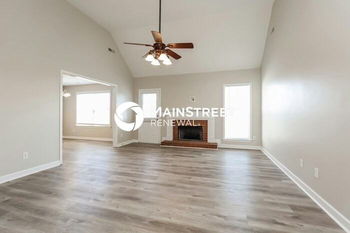 2651 Hansford Dr - Photo 3 of 16