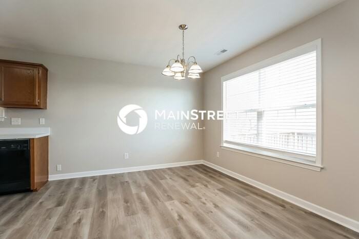 2651 Hansford Dr - Photo 5 of 16