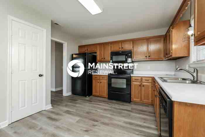 2651 Hansford Dr - Photo 7 of 16