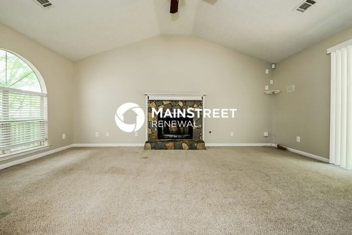 100 Woodcrest Way - Photo 3 of 17