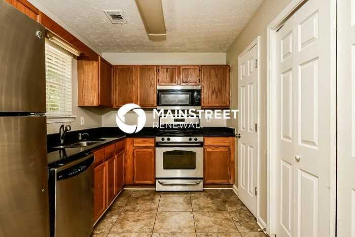 100 Woodcrest Way - Photo 6 of 17