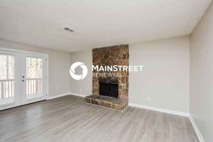 5176 Martins Crossing Rd - Photo 7 of 16