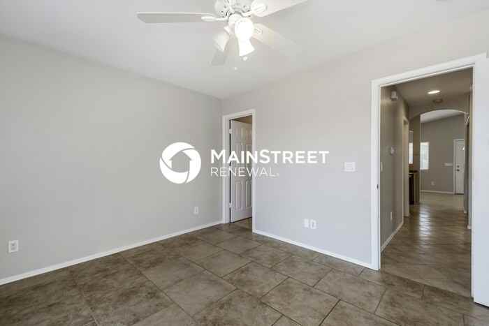 5040 S Fremont Ave - Photo 6 of 15