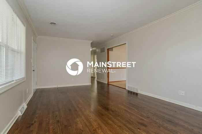 11212 Lecluyse Drive - Photo 4 of 17