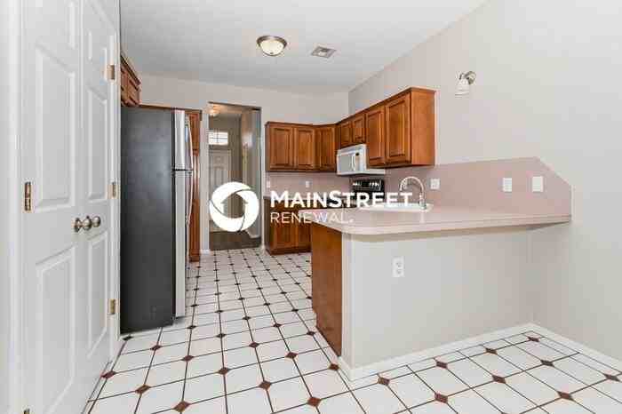 1513 Northwest 181st Street - Photo 2 of 16