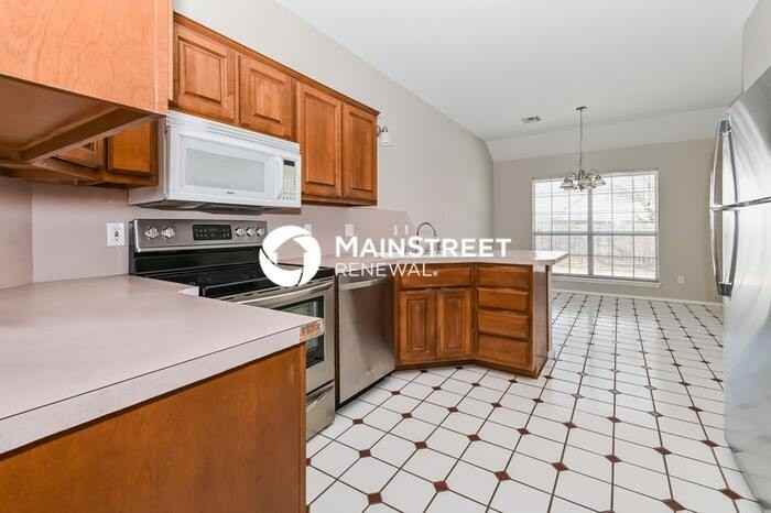 1513 Northwest 181st Street - Photo 3 of 16