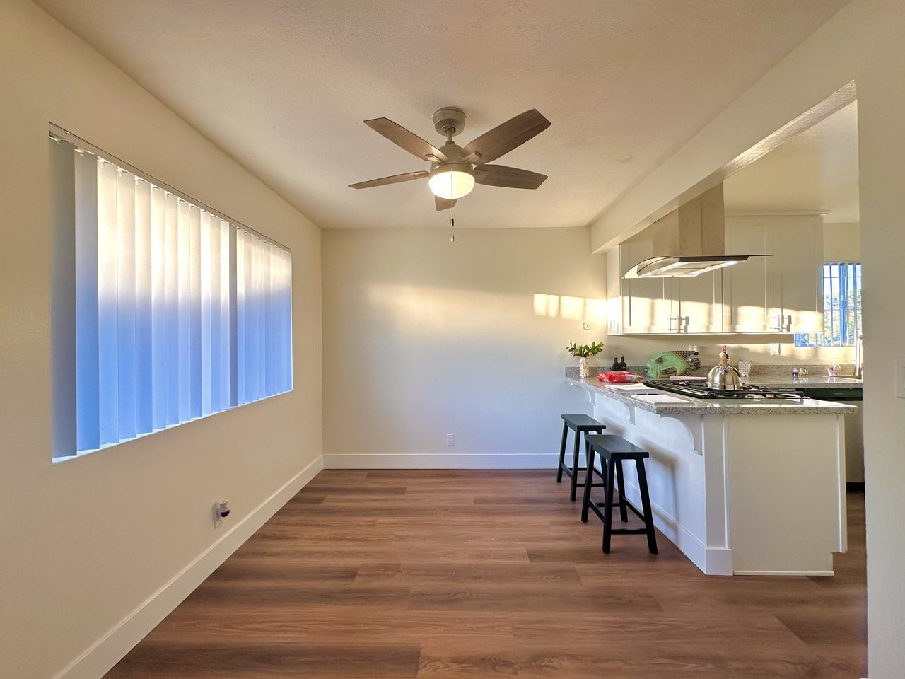 25532 Oak Street - Photo 4 of 34