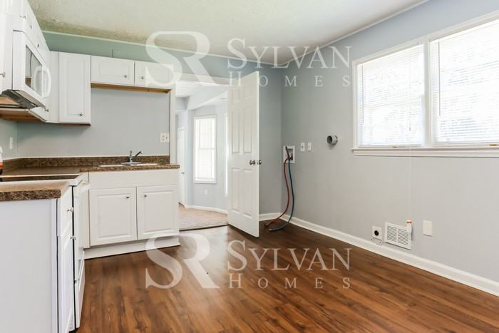 6766 Sunset Ln - Photo 5 of 15