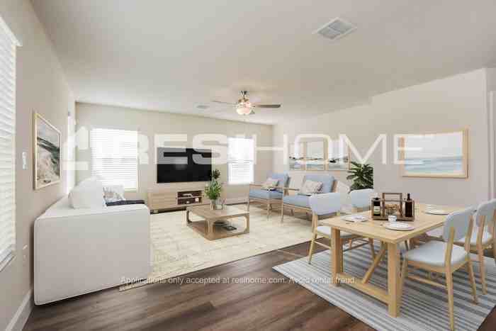 8112 Patagonia Dr - Photo 4 of 15