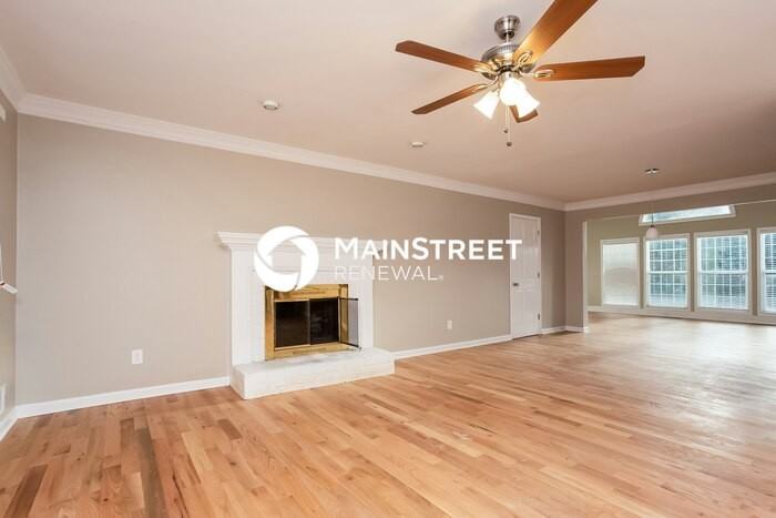 2073 Shillingwood Dr Nw - Photo 2 of 15