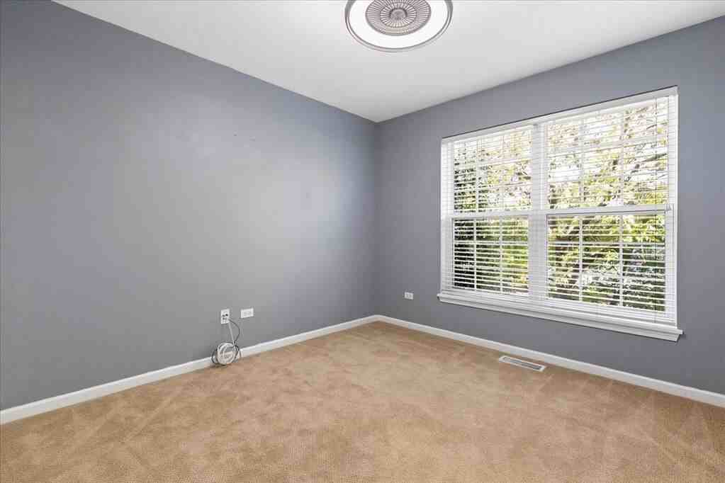 3817 N Milwaukee Ave #D - Photo 3 of 12