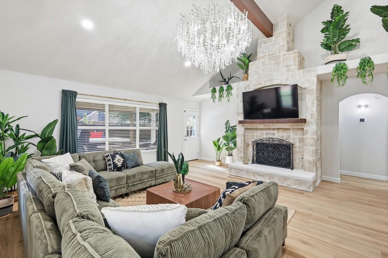 2831 Rosewood Blvd #NA - Photo 7 of 50