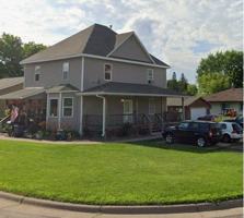 featured image of 305 8th Ave Se #UPPER